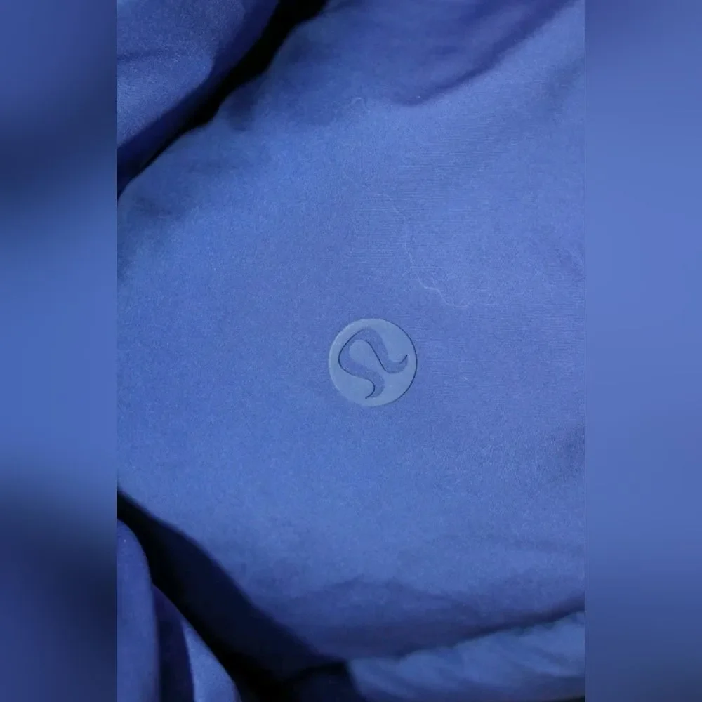 Lululemon Wunder Puff Hooded Down Quilted Jacket Coat Blue Puffer Size 8